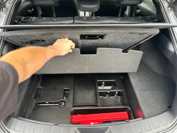 Car image 29