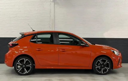 Car image 2