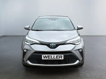 Car image 3