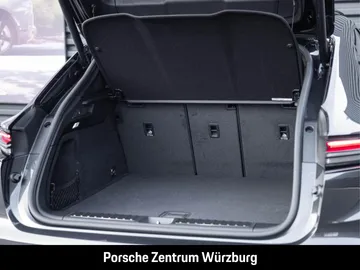 Car image 32