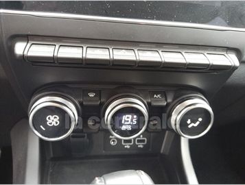 Car image 37