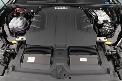 Car image 16