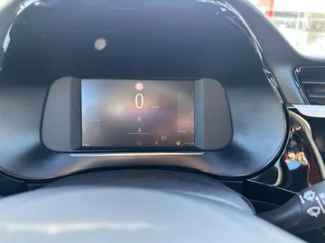 Car image 26