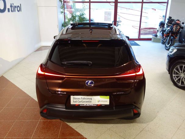 Lexus UX 250h 135 kW image number 7