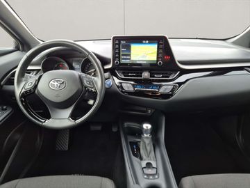 Car image 11