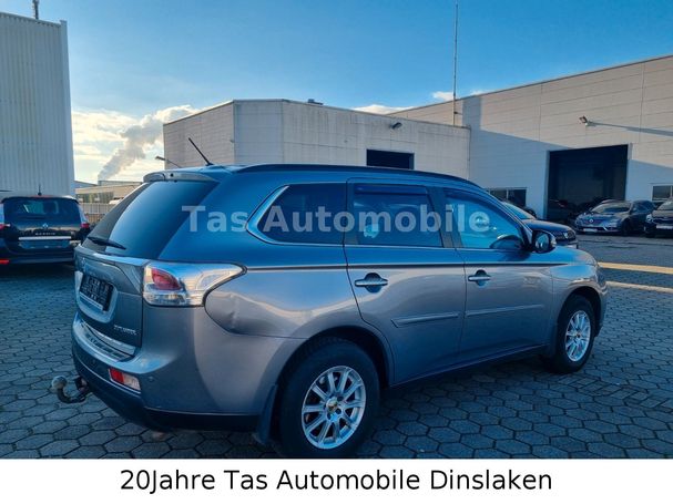 Mitsubishi Outlander 2.2 DI-D Invite 110 kW image number 3