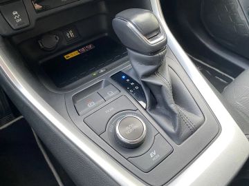 Car image 38