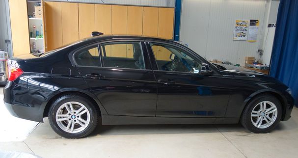 BMW 320i Modern Line 135 kW image number 5