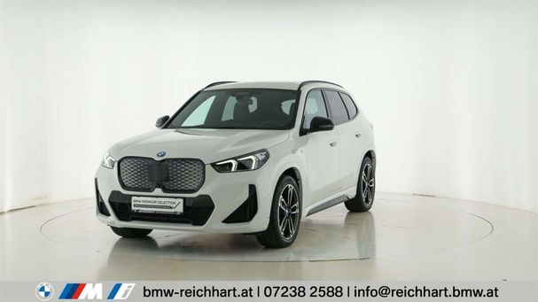 BMW iX1 xDrive30 225 kW image number 1