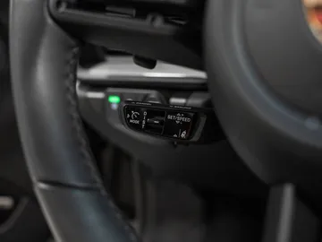 Car image 39