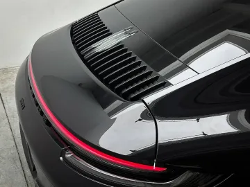Car image 36