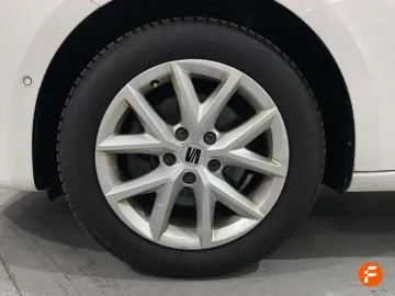 Car image 33