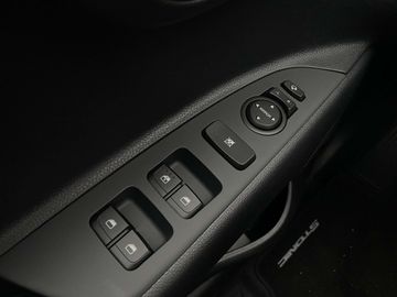 Car image 31