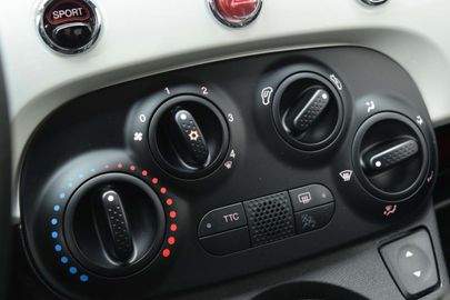 Car image 30