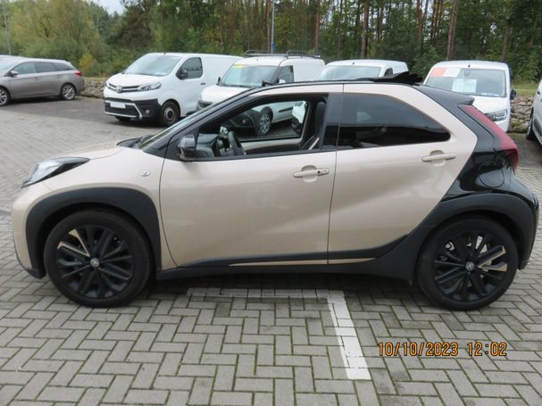 Toyota Aygo X 53 kW image number 4