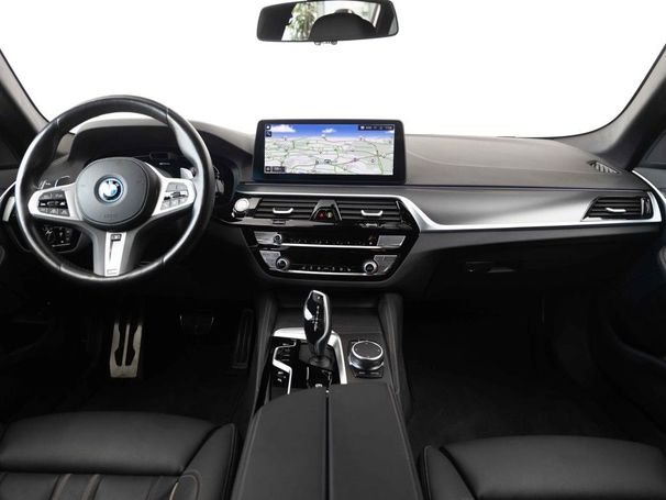 BMW 530 Touring xDrive 215 kW image number 12