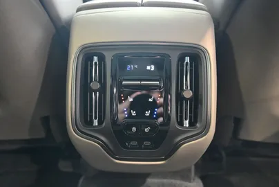Car image 49