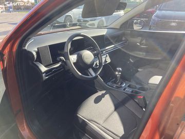 Car image 12