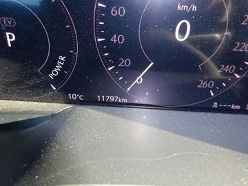 Car image 35