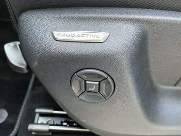 Car image 29
