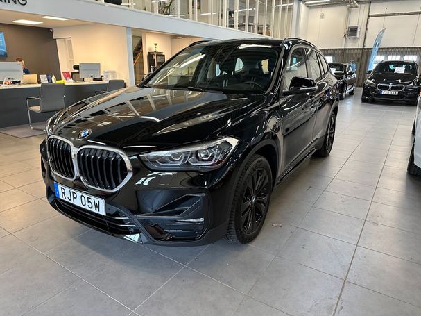 BMW X1 25e xDrive 163 kW image number 1