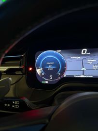 Car image 33