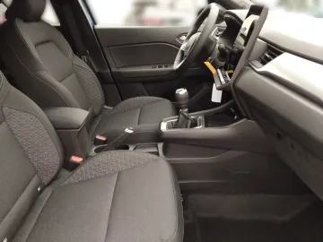 Car image 25