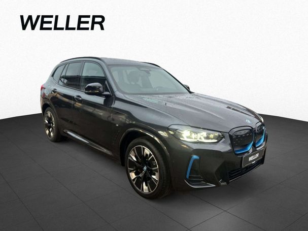 BMW iX3 M Sport 210 kW image number 3