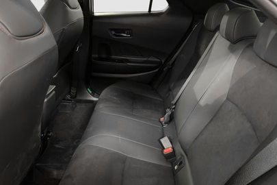 Car image 11