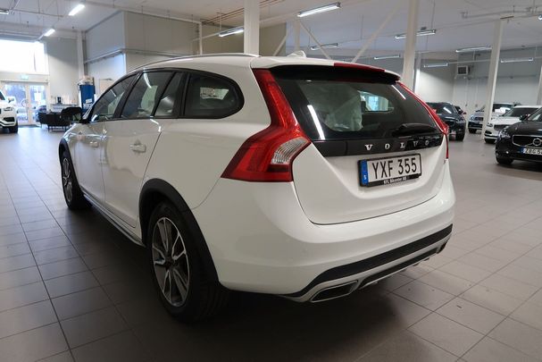 Volvo V60 Cross Country D3 110 kW image number 10