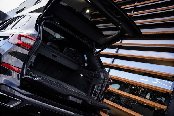 BMW X5 45e xDrive 290 kW image number 38