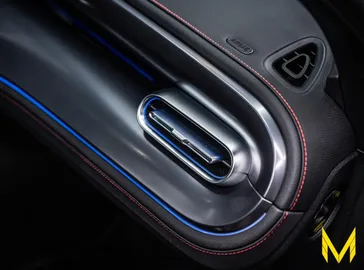Car image 24