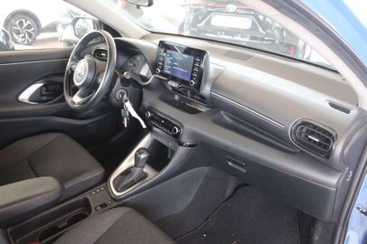 Car image 6