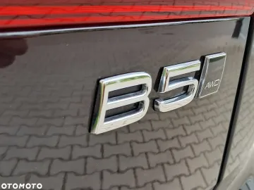 Car image 37