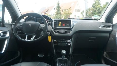 Car image 23