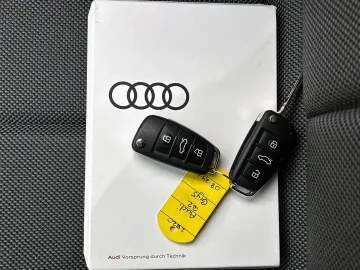 Car image 33