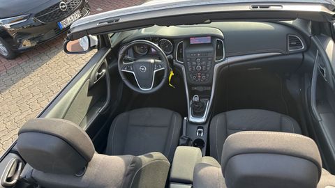 Car image 8