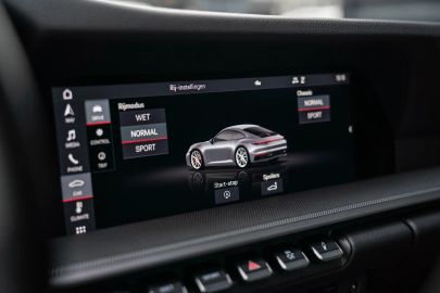 Car image 29