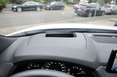 Car image 36