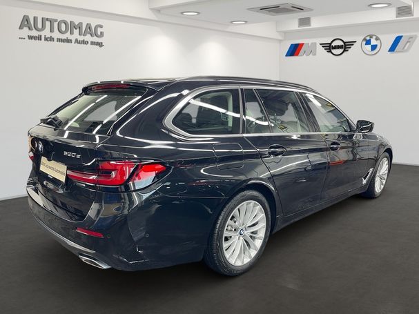 BMW 530 Touring xDrive 215 kW image number 3