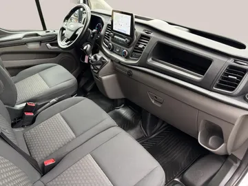 Car image 39