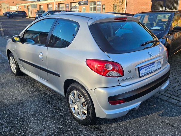 Peugeot 206 44 kW image number 2