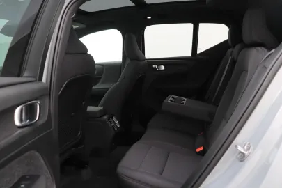 Car image 49