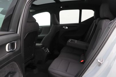 Car image 49