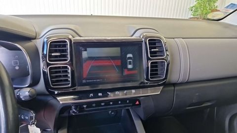 Car image 31