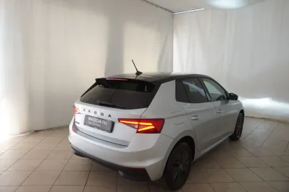 Car image 24