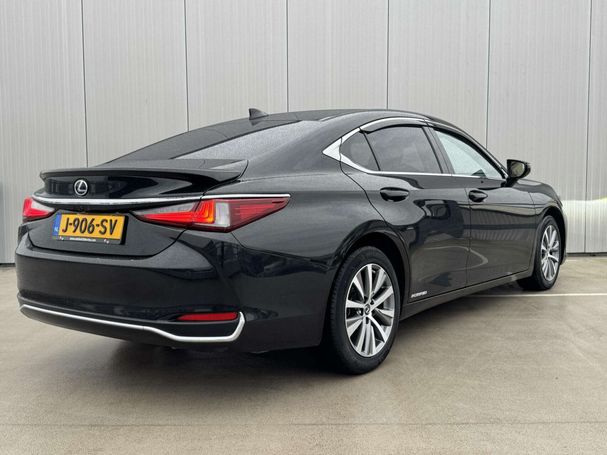 Lexus ES 300 H 160 kW image number 35