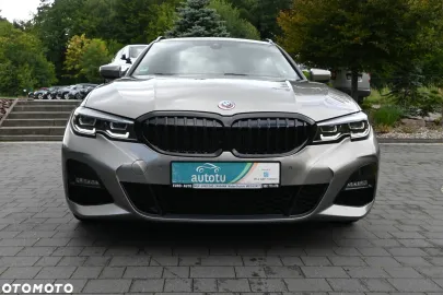 Car image 40