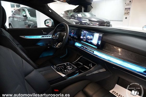 BMW i7 xDrive60 M Sport Pro 400 kW image number 14