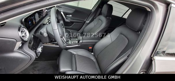 Mercedes-Benz A 200 120 kW image number 16